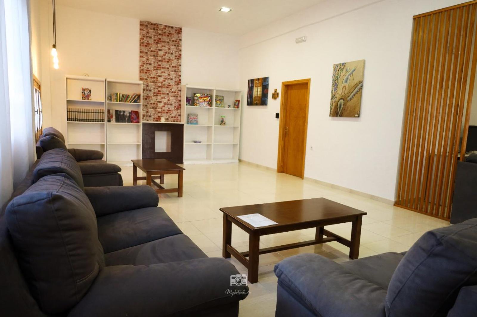 Hospedium Dlj Hostal Ben Nassar Arjona Exterior photo